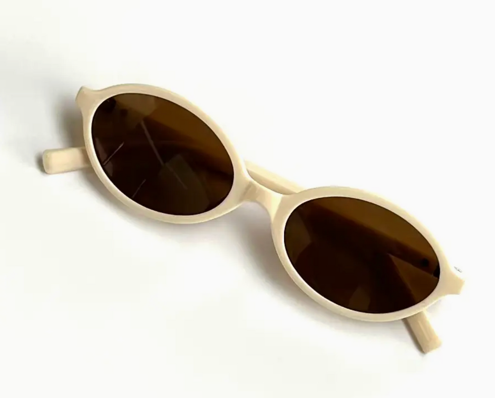 Julie Retro Oval Sunglasses