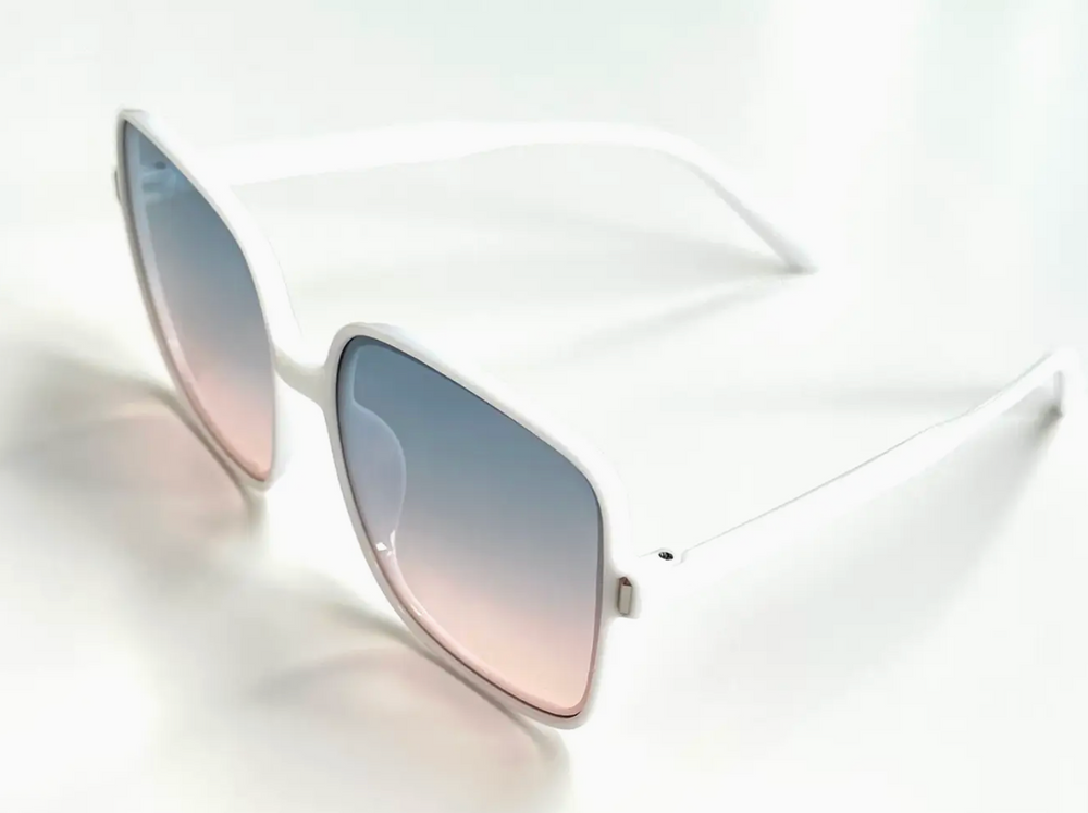 Katie Square Sunglasses in Black or White