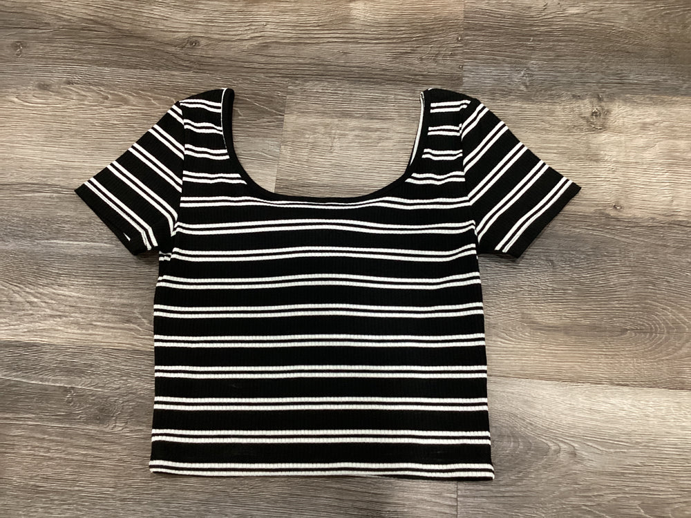 Black & White Crop Top | DRP