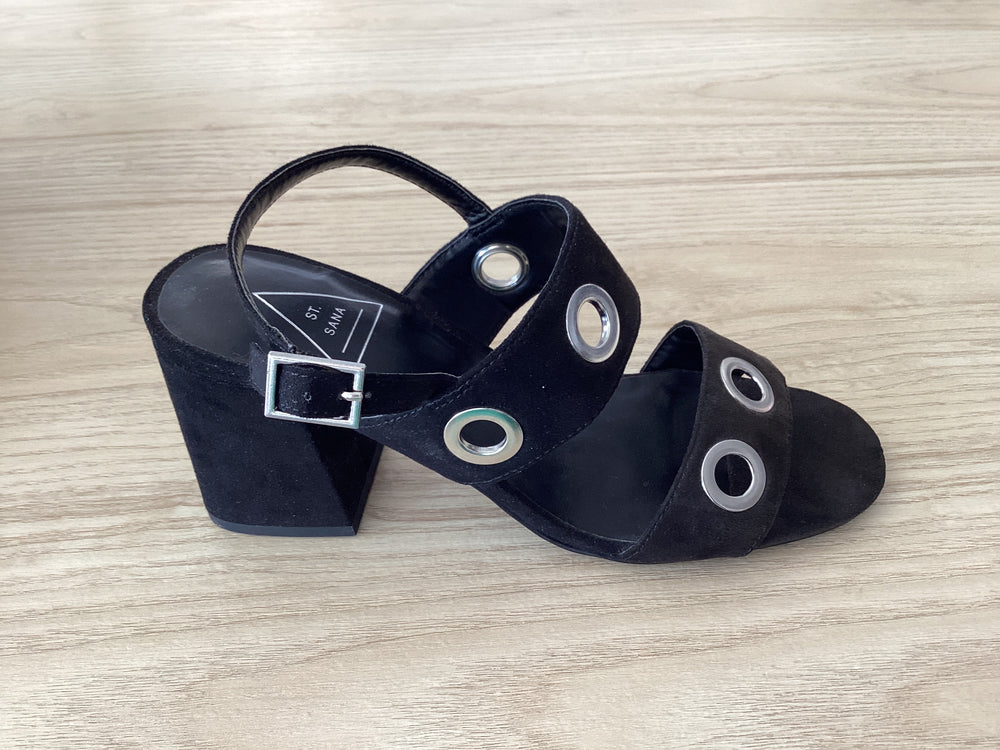 Skyler Eyelet Heel