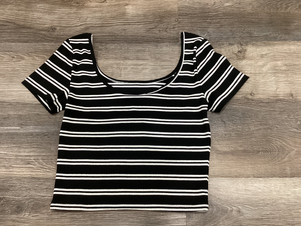 Black & White Crop Top | DRP