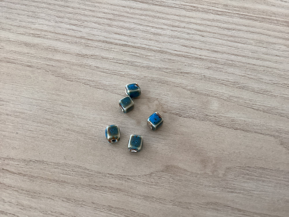 Set of 5 Blue Square Beads